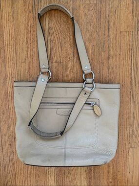 Coach Penelope Pebbled Leather Tote Bag Tan /‎ Beige Medium Handbag purse 💯